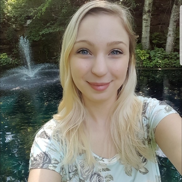 Meet your Posher, Lorenalyce - Picture 4 of 5